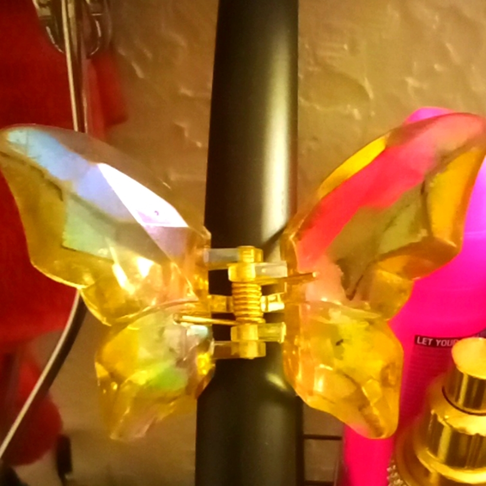 Butterfly hair clip